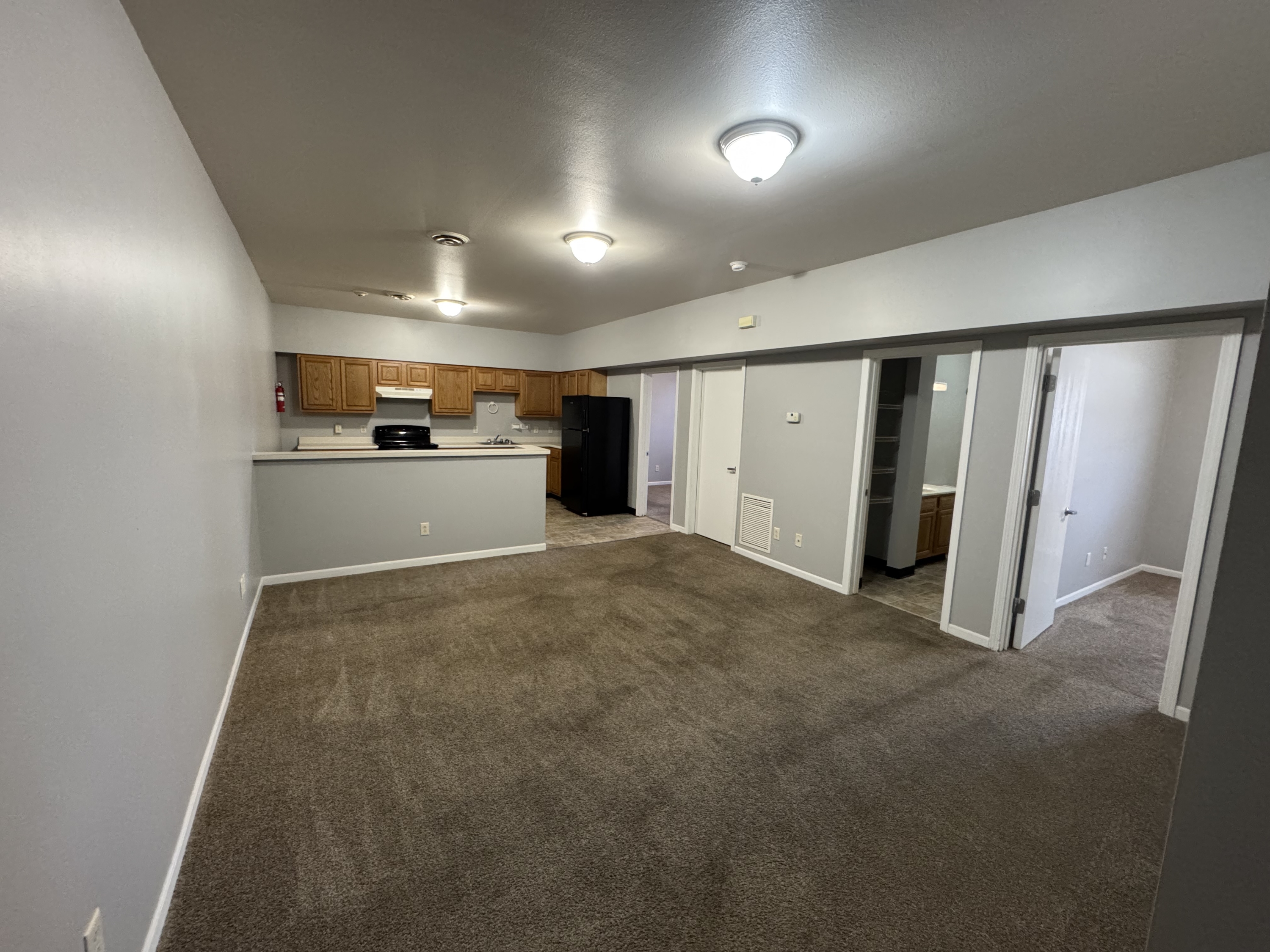 1400 North Avenue - 111